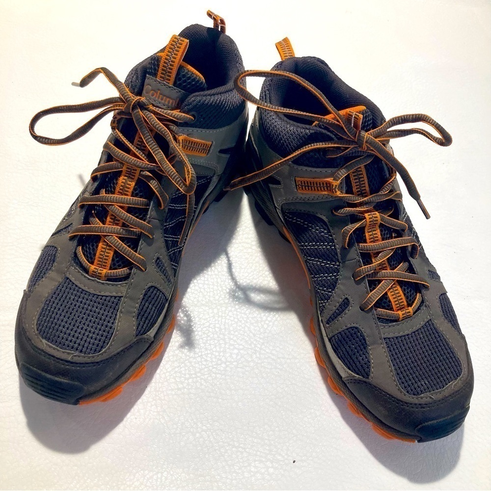 COLUMBIA Sz 9.5 (W) Sz 8 (M) Omni Grip  Techlite Hiking Booties